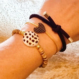 Armband Herzchen braun