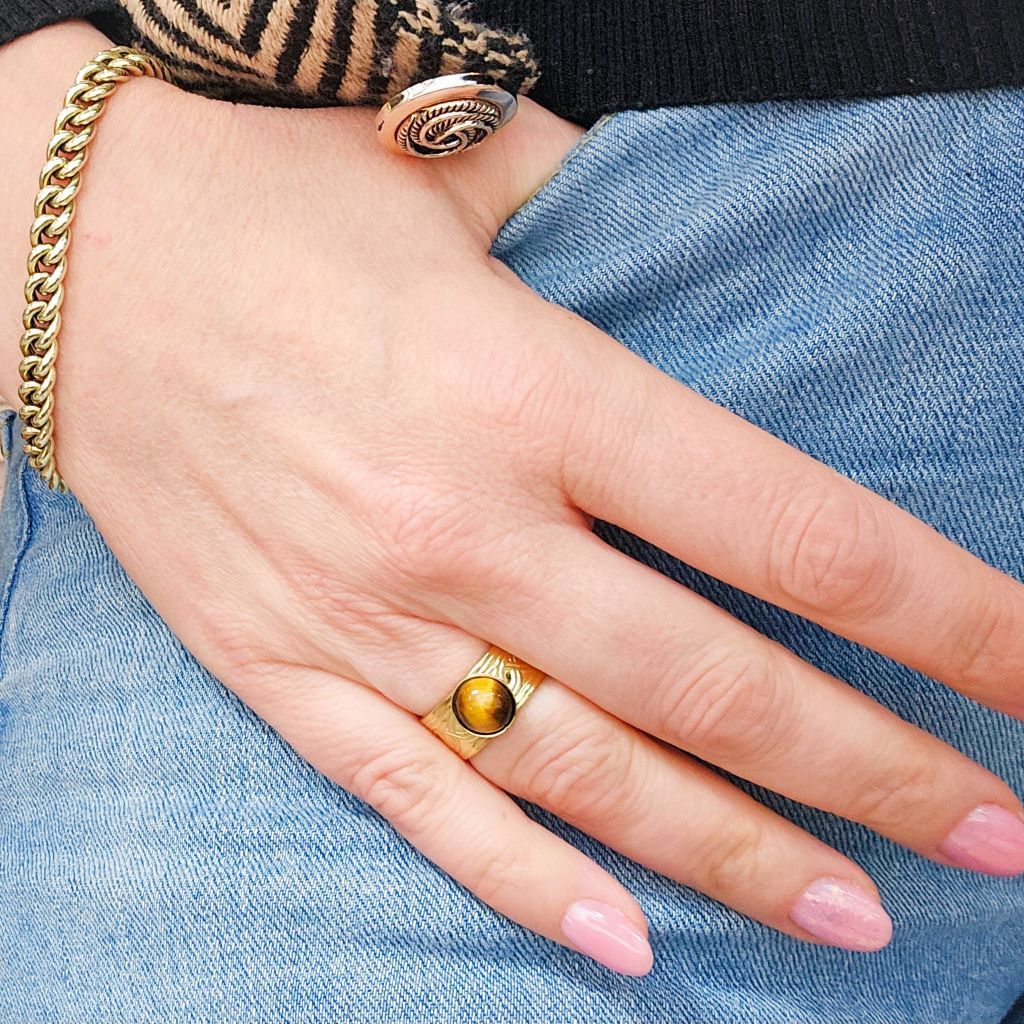 Bohemian ring bruin