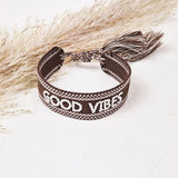 Gewebtes Armband Good Vibes braun
