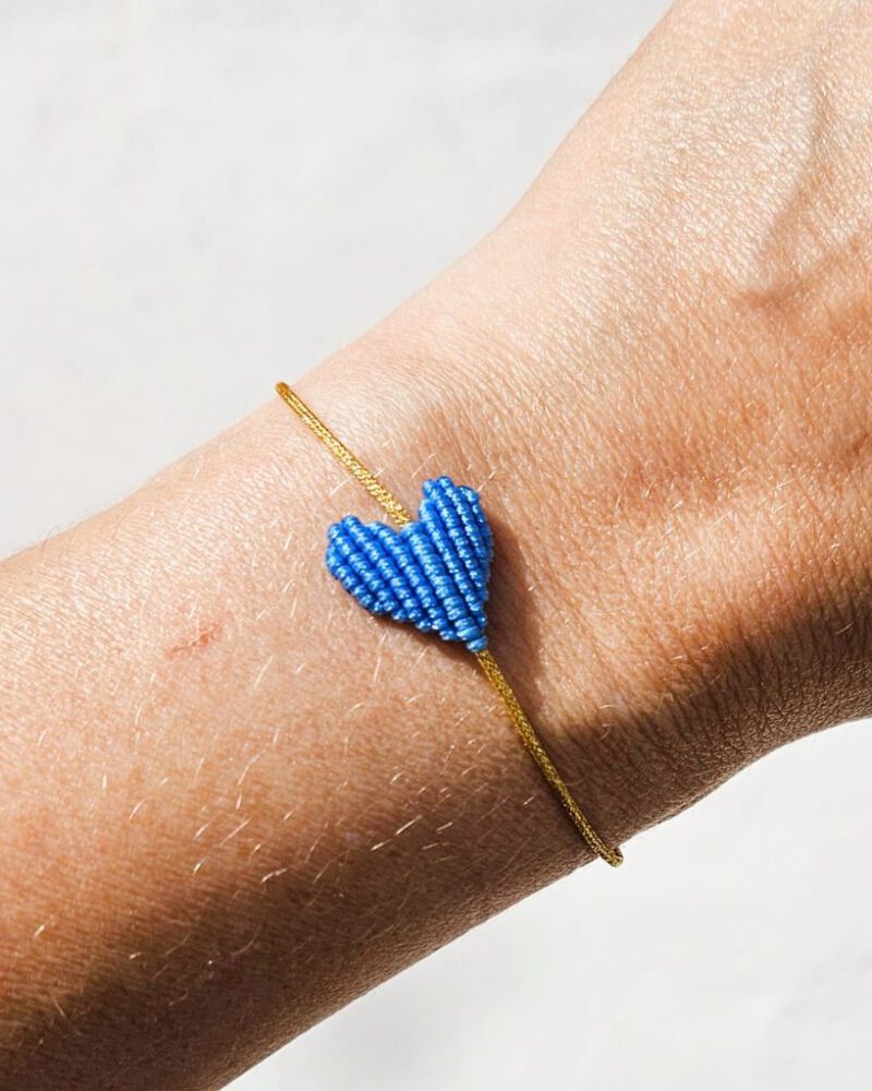 gevlochten-armband-hartje-blauw-lichtblauw-babyblauw-musthave-sieraden-webshop