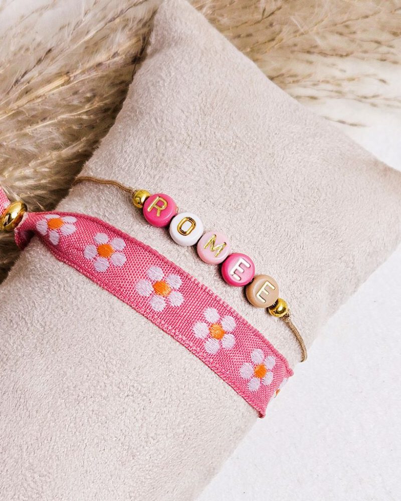 lint-armbandje-roze-bloemen-festival-armbandjes