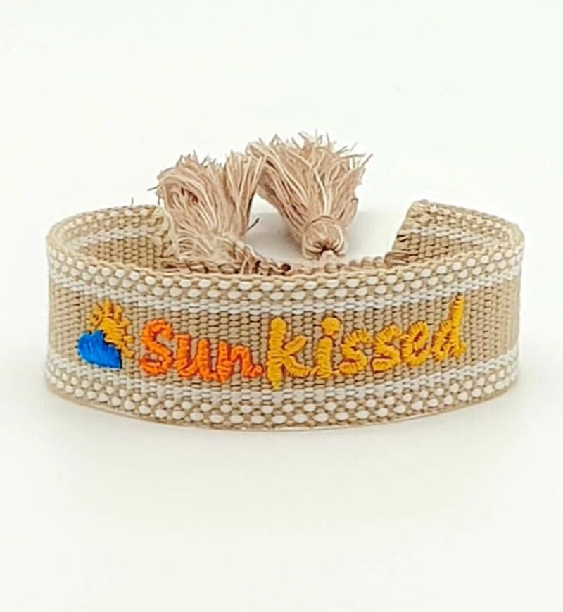 geweven-armband-zomers-beige-sunkissed-friends-statement-bracelet