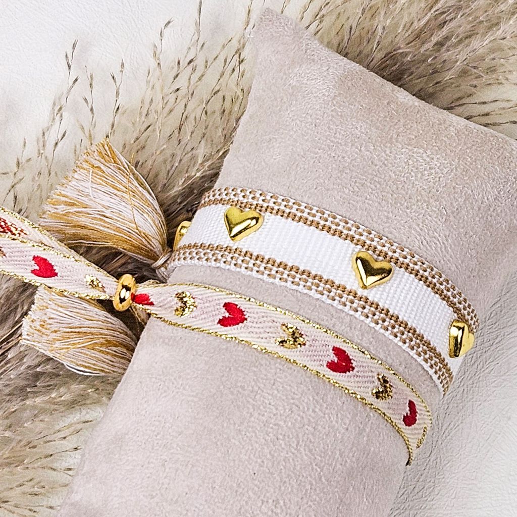 geweven-armband-wit-met-gouden-hartjes-statement-bracelet