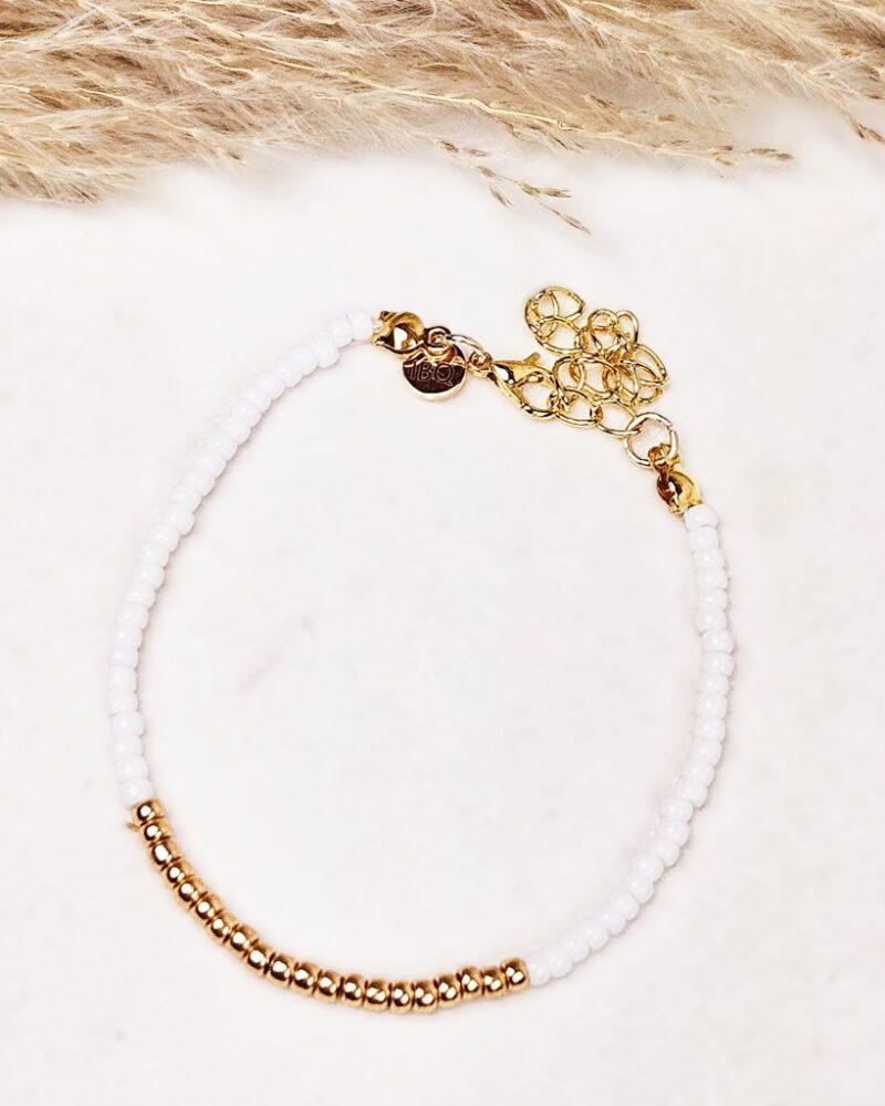 minimalistisch-armband-goud-wit-kralenarmband