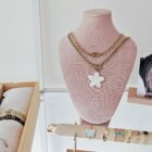 ketting-display-roze-klein